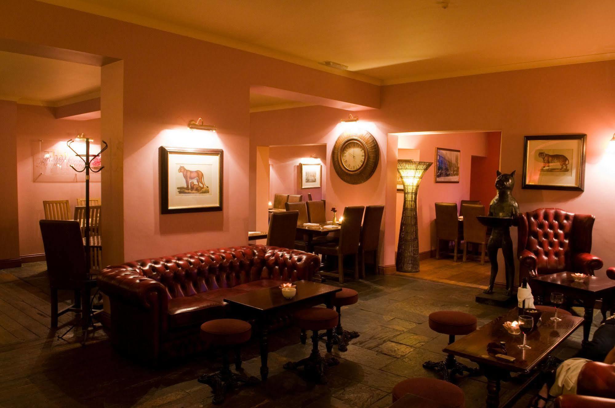 The Imperial Hotel Stroud  Exterior foto